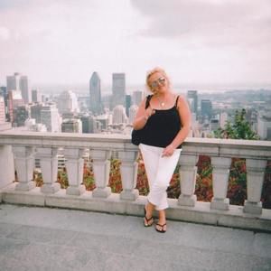 Meet your Posher, Azra